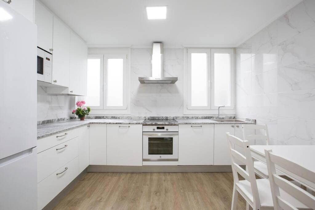 Alhondiga Flat By Next Stop Bilbao Exteriör bild