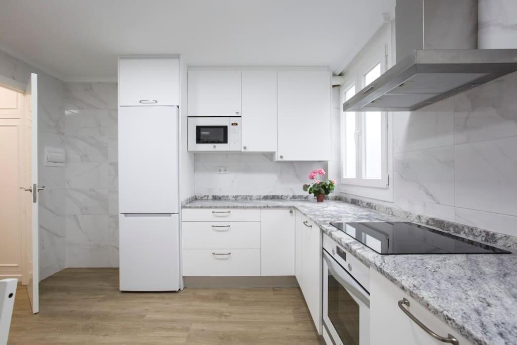 Alhondiga Flat By Next Stop Bilbao Exteriör bild