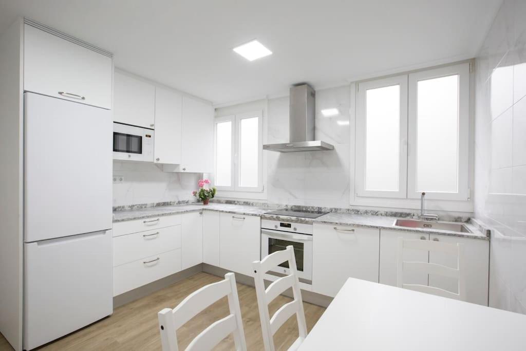 Alhondiga Flat By Next Stop Bilbao Exteriör bild